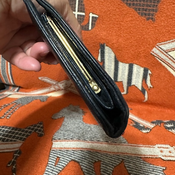 CHANEL “French Purse” Black Wallet - Picture 6 of 11
